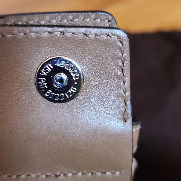 Like New Coach Vintage Leather & Canvas Soho Baguette plus coin purse & dust bag - Picture 10 of 15